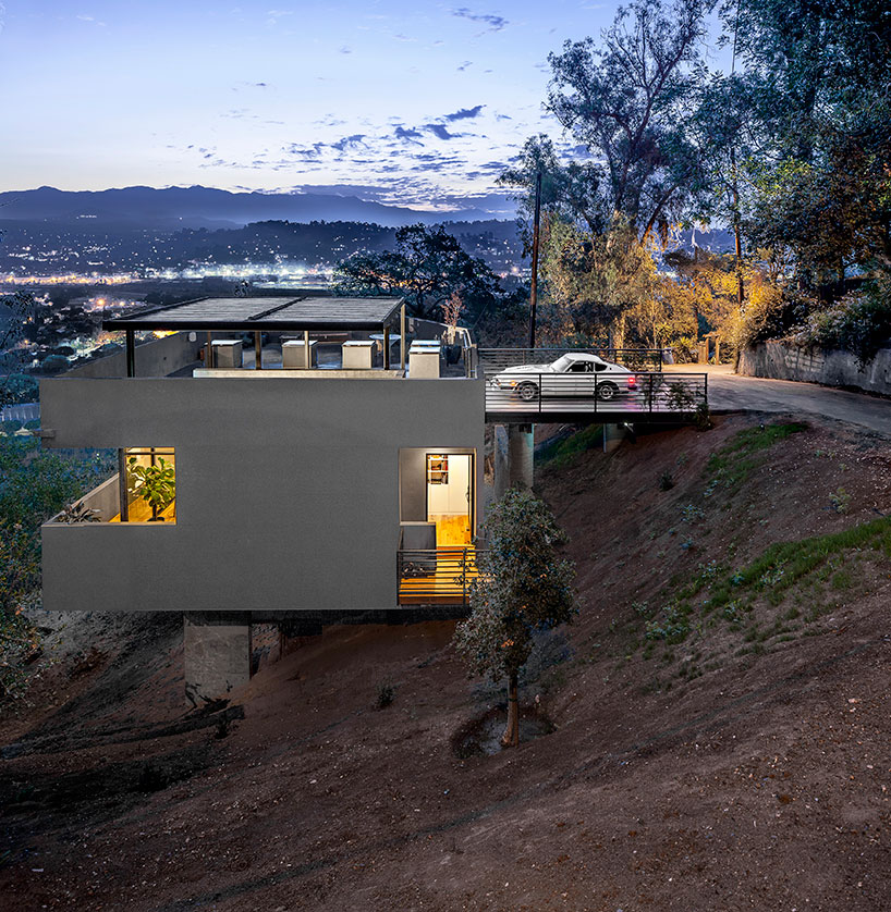 Anonymous Architects recreate "the home"